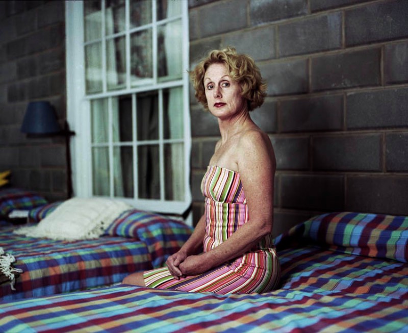 Almost Naked é o nome dessa série de fotográfica onde Shen Wei explora a sexualidade e a identidade sexual dos americanos nos Estados Unidos. A ideia desse projeto surgiu da criação conservadora de She Wei na China e o choque que ocorreu quando a realidade dos Estados Unidos se mostrou.