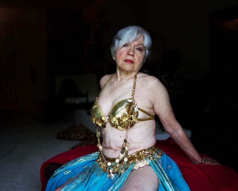 Almost Naked é o nome dessa série de fotográfica onde Shen Wei explora a sexualidade e a identidade sexual dos americanos nos Estados Unidos. A ideia desse projeto surgiu da criação conservadora de She Wei na China e o choque que ocorreu quando a realidade dos Estados Unidos se mostrou.