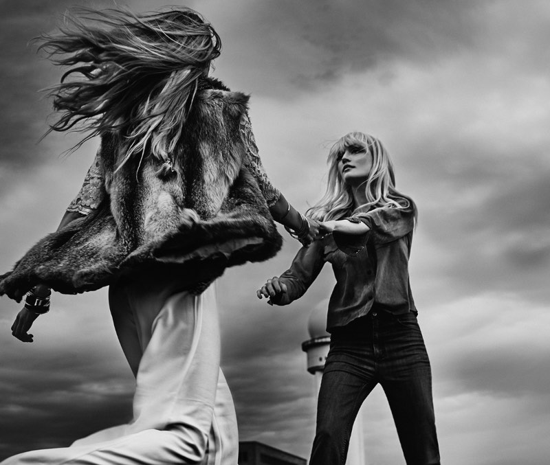 Elizaveta Porodina é a fotógrafa responsável pelas belíssimas imagens criadas para o disco Berlin da banda de stoner rock Kadavar. As fotografias que você pode ver nesse artigo foram feitas no antigo aeroporto de Berlin Tempelhof, que hoje em dia é um parque.