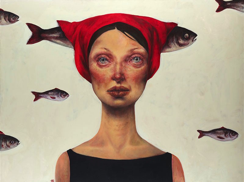 Afarin Sajedi é uma artista iraniana com um portfólio repleto de retratos onde surrealismo e peixes parecem ser o tema recorrente. Tentei descobrir o porquê disso no about do seu site mas fracassei e ainda estou pensando sobre o assunto. 