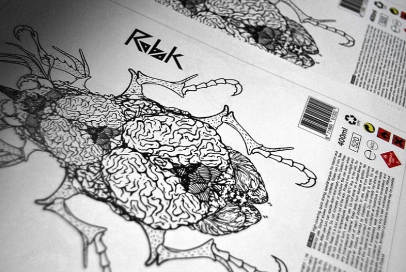 Dawid Cmok tem 26 anos e trabalha como designer gráfico em Zabrze, lá na Polônia. Como muitos designers, ele usa do seu tempo livre para evoluir seu estilo e suas técnicas e ele usa muito da sua paixão por street art para colocar algumas ideias em prática. 