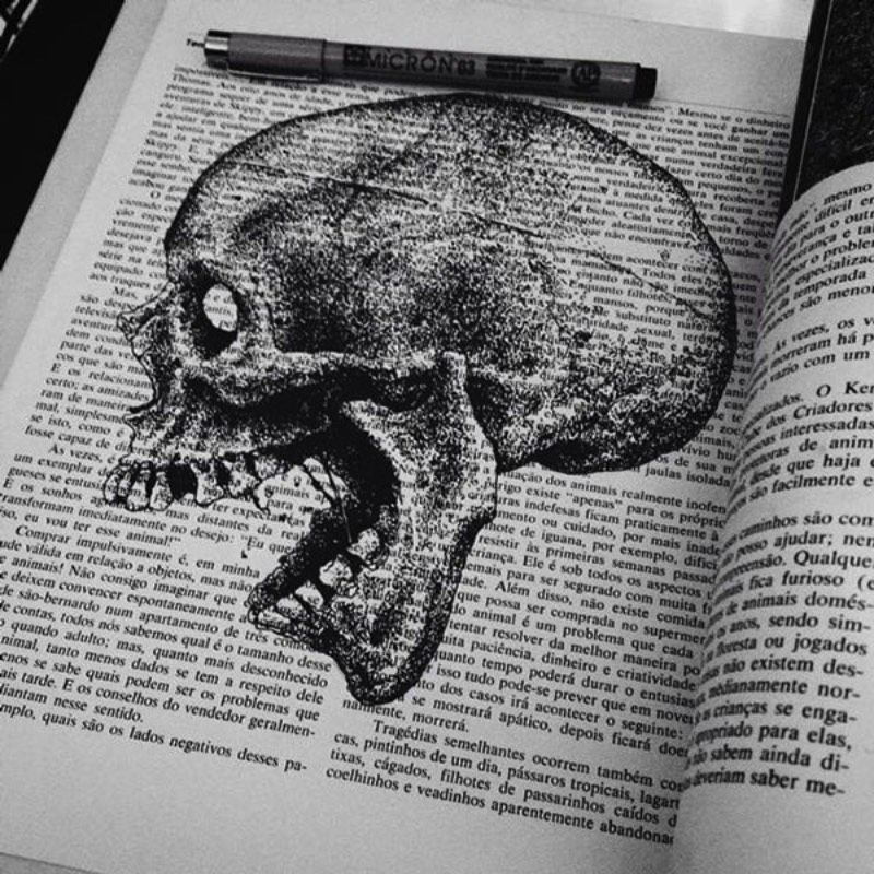 Hugo Silva, mais conhecido pelo mundo como Abacrombie INK, é um ilustrador paulistano com um portfólio fenomenal que inclui dezenas de ilustrações para bandas de hardcore e metal. Isso sem ignorar todos os trabalhos que ele publica por ai com foco em Star Wars e outras histórias de ficção científica do cinema. 