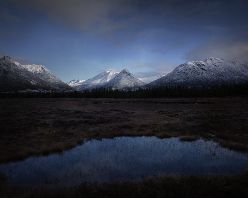 O Norte da Noruega pode se transformar em um lugar mágico quando é retratado pelo olhar de alguns fotógrafos. Foi isso que Bjørg-Elise Tuppen conseguiu fazer ao explorar o paralelo 68º norte, na região de Vestfjorden. E, essas fotos você pode ver logo abaixo.