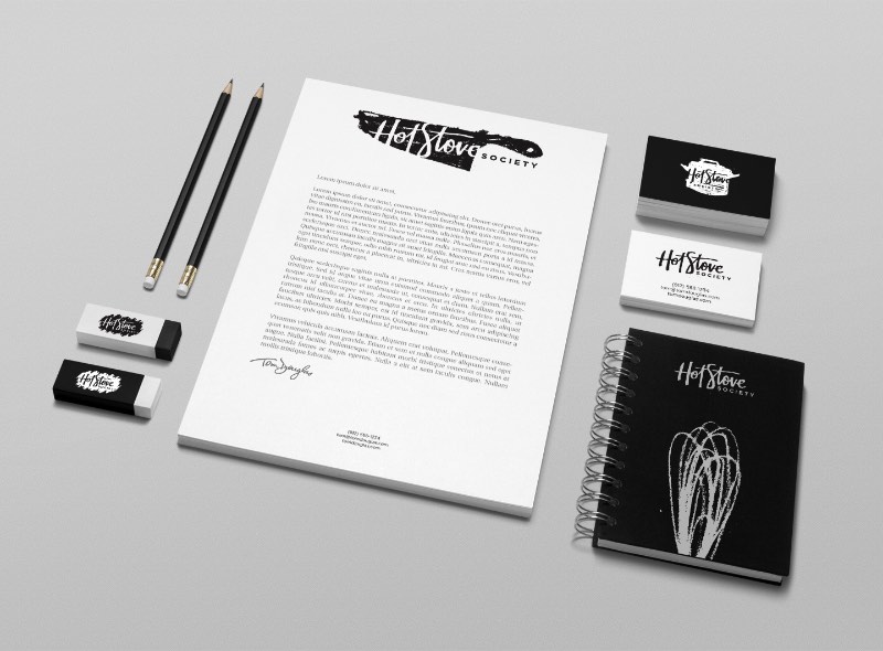 Weston Vierregger é um designer visual baseado em Seattle, onde ele vive com sua namorada e seus dois gatos. Seu portfolio é bem interessante e vai do design gráfico ao design de interação e suas ferramentas de trabalho são tão variadas quanto as imagens e layouts que cria.