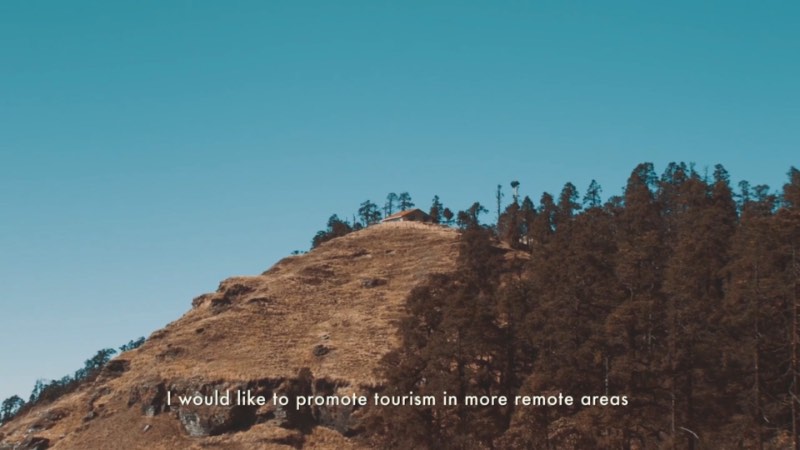 Se você é daquele tipo de pessoa que não consegue sobreviver sem uma conexão a internet, Hiking for Emails vai ser um filme de terror. Esse curta metragem dirigido por Clemens Purner, conta a história de Mahabir Pun que tinha que caminhar por quase 2 dias para conseguir chegar a uma conexão wi-fi no Nepal.