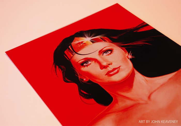 John Keaveney é um ilustrador britânico que vem trabalhando de Londres como freelancer desde quando formou na Universidade de Portsmouth em 2010. Seu trabalho de ilustração é voltado para publicidade, filme & tv, capas de discos, além de ilustrações arquitetônicas e visual de apps. 