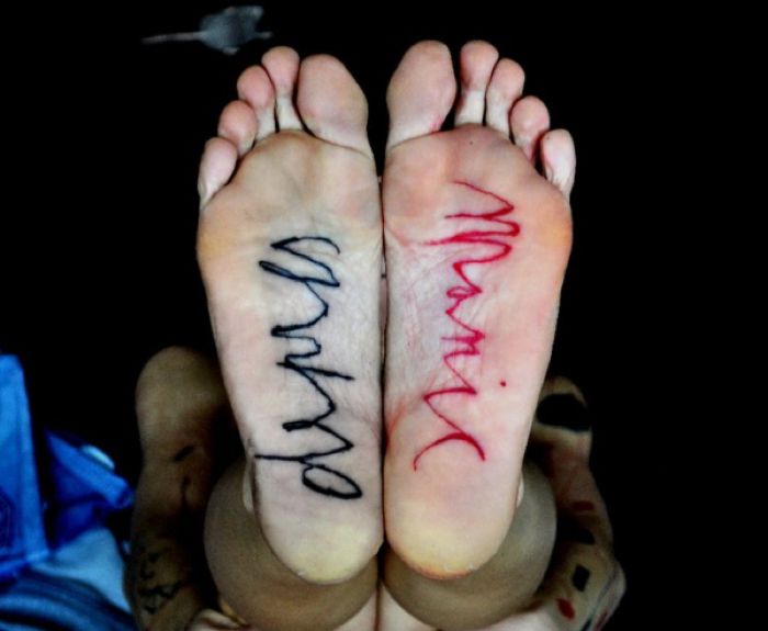 Lukas Musil é um artista, também conhecido como MUSA, que trabalha com várias coisas diferentes mas esse artigo aqui vai ser sobre seu trabalho de tatuagens. Já que elas são tão diferentes que fica difícil não falar sobre elas depois de passar os olhos no seu portfólio.