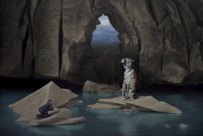 Observar as pinturas criadas por Joel Rea é como viajar no tempo para uma época onde o romantismo ainda fazia sentido como estilo artístico. Foi nesse movimento artístico que encontrei mais detalhes em comum com o que o artista australiano produz. Mas, seu trabalho é mais complexo do que isso. Tanto que ele resolveu chamar seu estilo de pinturas de Surrealismo Contemporâneo e, por incrível que pareça, isso faz muito sentido. 