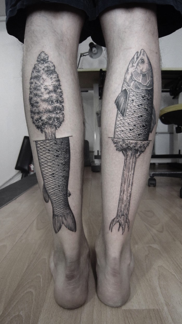 Algumas pessoas podem achar que tatuagens de animais em pedaços podem parecer um pouco macabras mas o trabalho de tatuagem de Ottorino D’Ambra não tem nada disso. E, ele seleciona animais como tema de seu trabalho por considerar que eles são mais próximos de nós do que pensamos. Então, quando ele os dilacera em suas ilustrações, ele quer apenas mostrar o que está escondido dentro deles. O que pode soar bem pesado mas, como pode ser visto nas imagens abaixo, não tem nada disso.