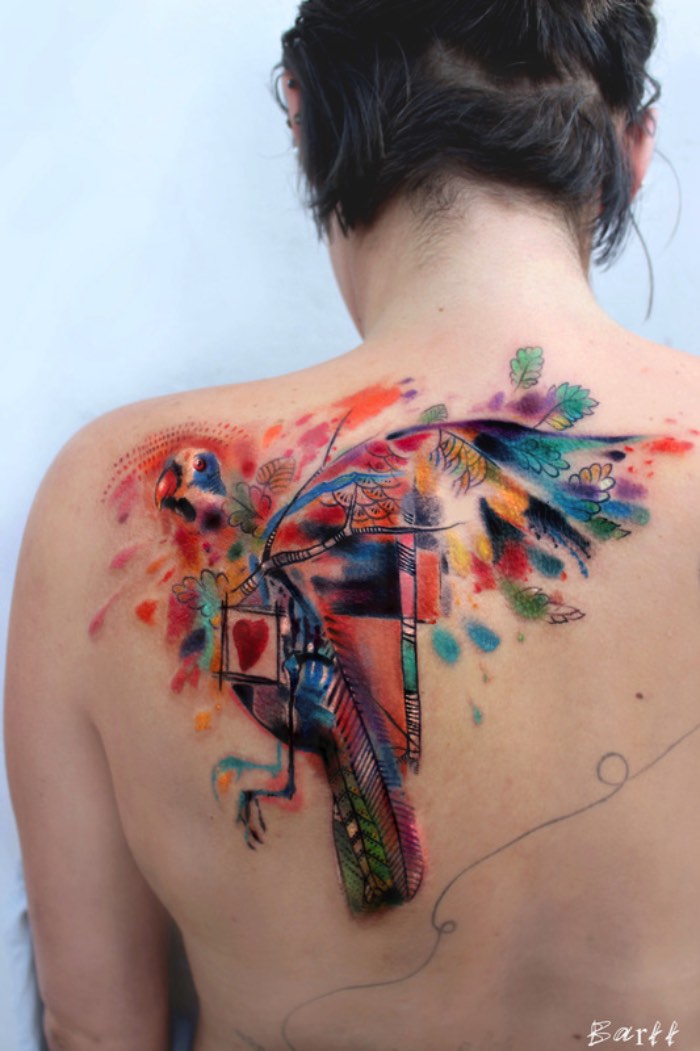 Fiquei bem feliz quando me deparei com as tatuagens de Bartt Tattoo direto no instagram. Digo isso por que esse artista de Londres trabalha com um estilo de tatuagem bem interessante, cheio de cores e que são lindas.