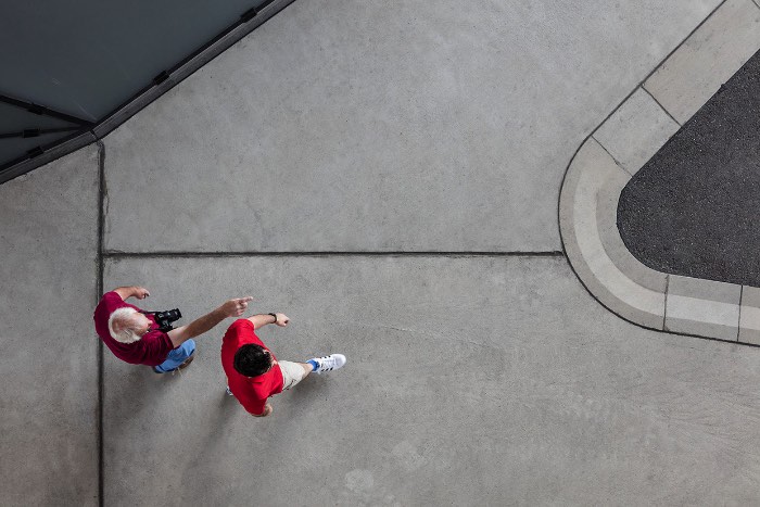 Quando você observa uma cidade por uma perspectiva diferente, você aprender que a cidade em si é formada de formas abstratas e padrões visuais. É isso que Robert Götzfried resolveu mostrar para o mundo quando fotografou Munique, sua cidade natal.