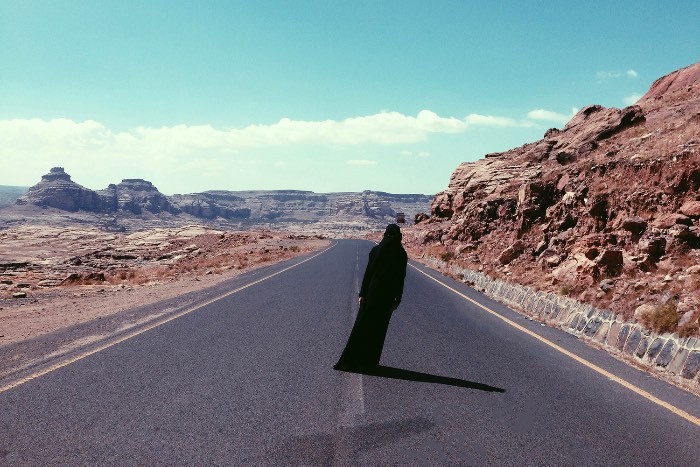 Yumna Al-Arashi é uma fotógrafa americana que tem um projeto fotográfico especial focado em retratar a beleza do Yemen, com uma atenção especial a força das mulheres do país.
