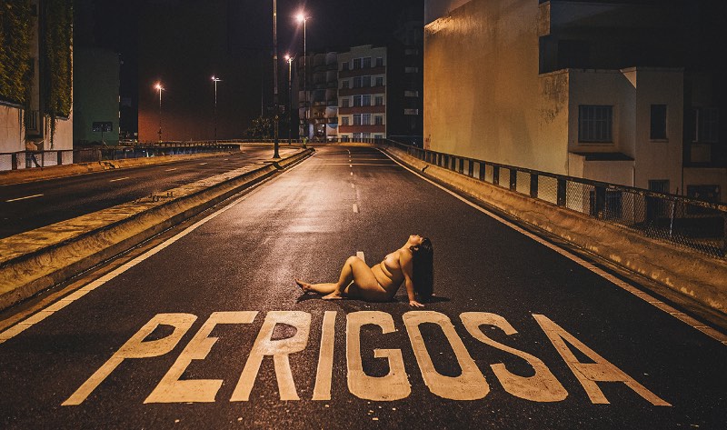 Foi em abril de 2015 que vi a primeira foto que Fernando Schlaepfer publicou com o tema #365nus. Depois disso, publiquei fotografias do projeto, não uma mas duas vezes e até entrevistei o fotógrafo sobre seu trabalho, as dificuldades desse projeto e como que é fotografar e publicar uma foto nova por dia.