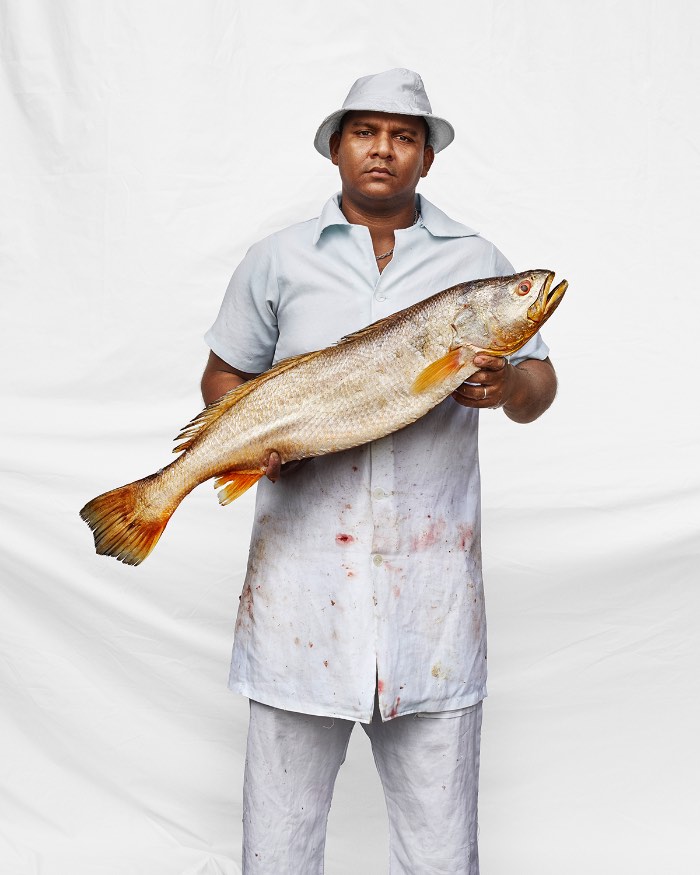 Somos Brasil é uma exposição multimídia e um livro criado pelo fotógrafo britânico Marcus Lyon. Nesse projeto ele explora a diversidade visual da identidade brasileira no século em que vivemos. Tudo isso através de retratos em alta resolução e um aplicativo que mostra um pouco do DNA da pessoa e o som ambiente enquanto a fotografia estava sendo feita.