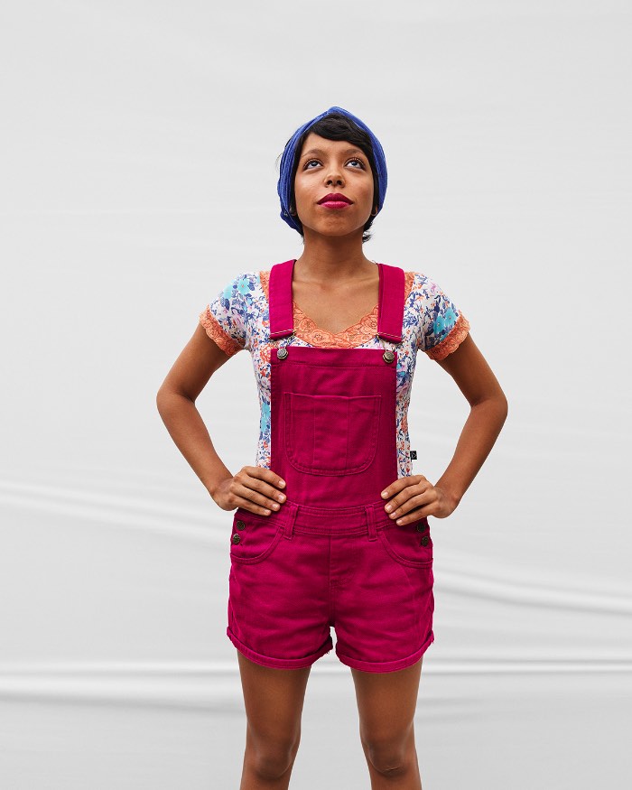 Somos Brasil é uma exposição multimídia e um livro criado pelo fotógrafo britânico Marcus Lyon. Nesse projeto ele explora a diversidade visual da identidade brasileira no século em que vivemos. Tudo isso através de retratos em alta resolução e um aplicativo que mostra um pouco do DNA da pessoa e o som ambiente enquanto a fotografia estava sendo feita.