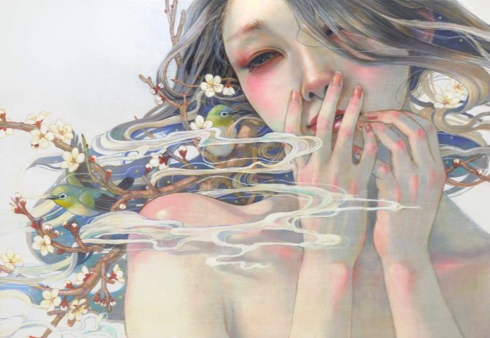 As pinturas a óleo de Miho Hirano tem um espírito e uma inspiração Pré Rafaelita, rejeitando poses mecânicas e composições elegantes. Pode não ser de propósito mas essa foi uma das referências visuais que apareceram na minha cabeça. Coloco a culpa disso tudo no fato de que a atmosfera de seus quadros parecem contar mais do que a narrativa dos mesmos, as modelos principais vem com uma expressão facial quase eufórica e existe uma atenção aos detalhes do mundo natural que não vemos sempre.
