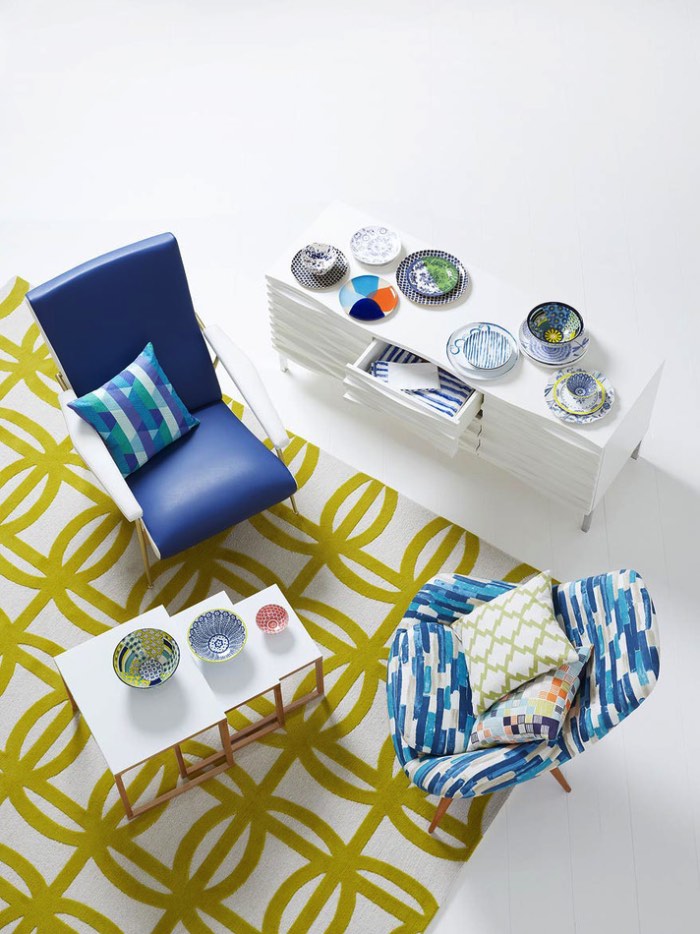 A fotógrafa Victoria Ling tem um portfólio daqueles que deixa todo mundo com um pouco de inveja. Repleto de belíssimos trabalhos de fotografia voltados para objetos e o que o mundo costuma chamar de still life em inglês. Suas composições fotográficas são feitas para clientes renomados e incluem também vários projetos pessoais.