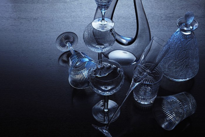 A fotógrafa Victoria Ling tem um portfólio daqueles que deixa todo mundo com um pouco de inveja. Repleto de belíssimos trabalhos de fotografia voltados para objetos e o que o mundo costuma chamar de still life em inglês. Suas composições fotográficas são feitas para clientes renomados e incluem também vários projetos pessoais.