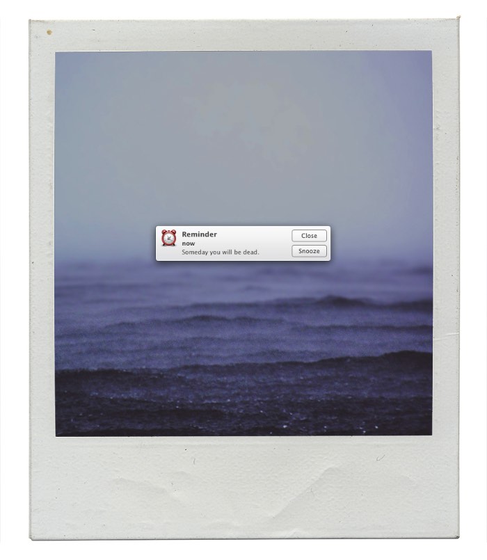 Victoria Siemer é conhecida pelo nome de Witchoria e seu trabalho mistura elementos do design gráfico com fotografia e arte. Baseada em Nova Iorque, mais precisamente no Brooklyn, seu trabalho é essencialmente digital e parece ser feito para expressar um vazio existencial, uma sequência de corações partidos e uma perpétua saudade de algo que não sei nem dizer se realmente aconteceu.
