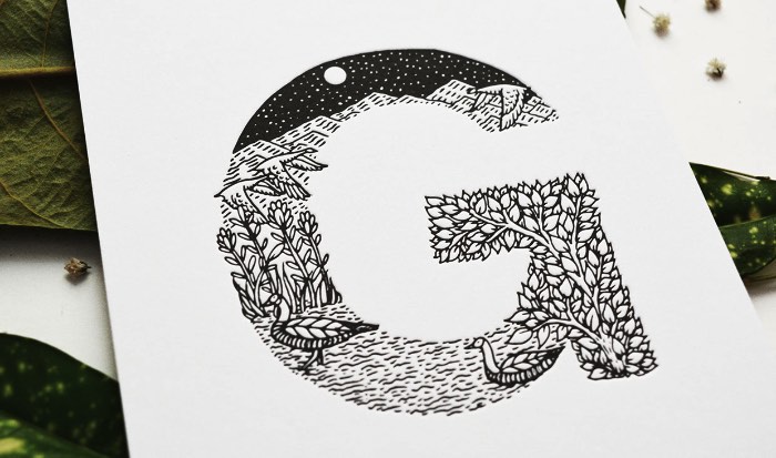 O alfabeto que você vai ver nas imagens abaixo é uma colaboração entre a ilustradora e designer Meni Chatzipanagiotou e a marca de tinta Tympan Ink. Juntos, eles trabalharam para criar uma série de ilustrações tipográficas. Ilustrações essas que mostram animais cujos nomes tem algo a ver com a letra a ser representada ali. Dessa forma, temos zebras na letra Z, camelos na letra C, leões na letra L e assim por diante. São quase 30 ilustrações que compõem esse complexo alfabeto animal, repleto de pequenos detalhes que contam tudo que você precisa saber sobre os animais em questão.