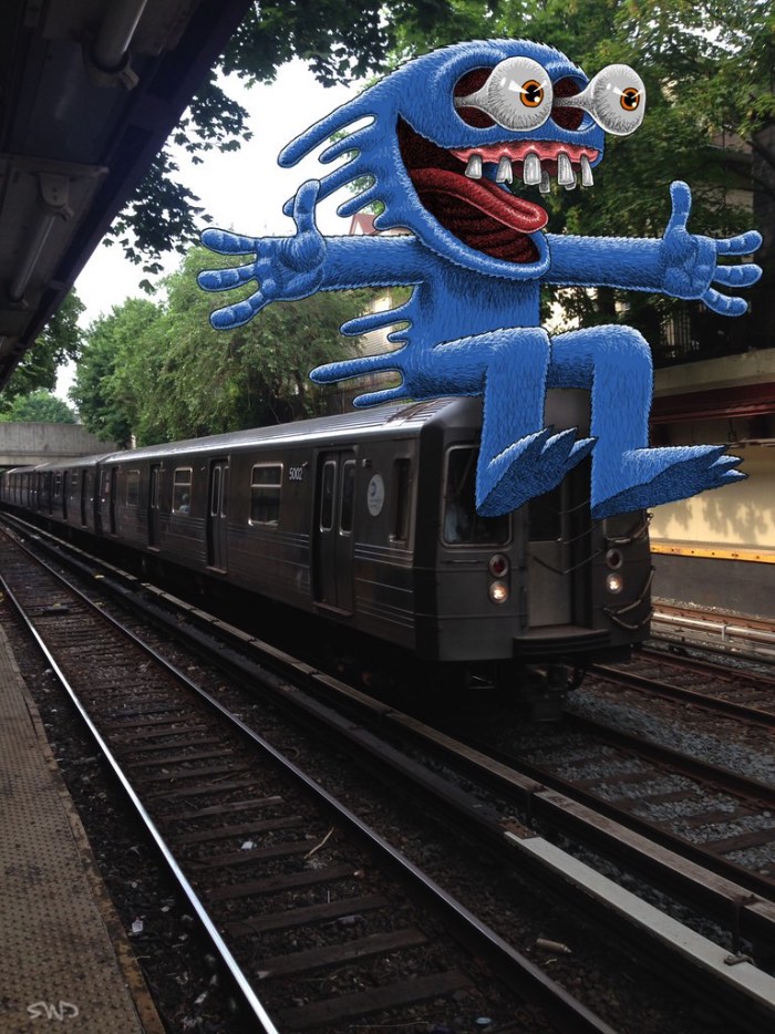Não seria exagerado dizer que cidades grandes, como São Paulo e Nova Iorque, acabam acordando o monstro que vive dentro de todos nós. O metrô é um desses lugares que, devido ao lotação, ao barulhos e os odores, acaba se tornando uma fonte para essa transformação. Com tudo isso em mente Ben Rubin, o responsável pelo Subway Doodle, resolveu ilustrar esses monstros do nosso dia a dia. Tudo com um pouco de humor para transformar o dia a dia em algo mais especial. 