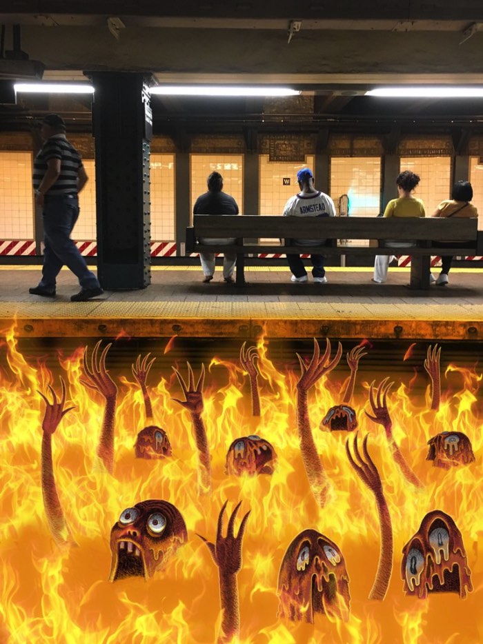 Não seria exagerado dizer que cidades grandes, como São Paulo e Nova Iorque, acabam acordando o monstro que vive dentro de todos nós. O metrô é um desses lugares que, devido ao lotação, ao barulhos e os odores, acaba se tornando uma fonte para essa transformação. Com tudo isso em mente Ben Rubin, o responsável pelo Subway Doodle, resolveu ilustrar esses monstros do nosso dia a dia. Tudo com um pouco de humor para transformar o dia a dia em algo mais especial. 