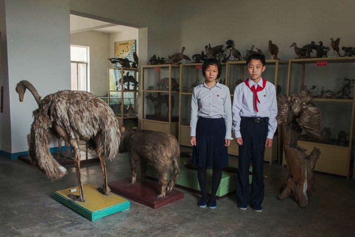 No início de 2014 o Koryo Studio convidou o fotógrafo esloveno Matjaz Tancic para um projeto que envolvia retratos na Coréia do Norte. A equipe tinha permissão do país para fotografar as pessoas em diferentes cidades do país, sejam elas trabalhando ou no dia a dia de comunidades rurais e urbanas. O projeto recebeu o nome de Fotografando a Coréia do Norte e acabou cobrindo mais de 800 quilômetros do país e mostra um pouco da rotina nesse país tão isolado do resto do mundo. 