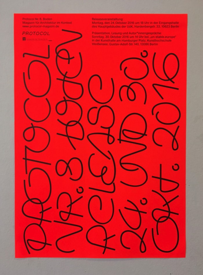 Elias Hanzer é um designer austríaco com um paladar especial para a tipografia e para as cores. A forma com a qual ele brinca com as geometria e as serifas pode ser, praticamente, orgásmico para aqueles que gostam do design gráfico de forma experimental e única.