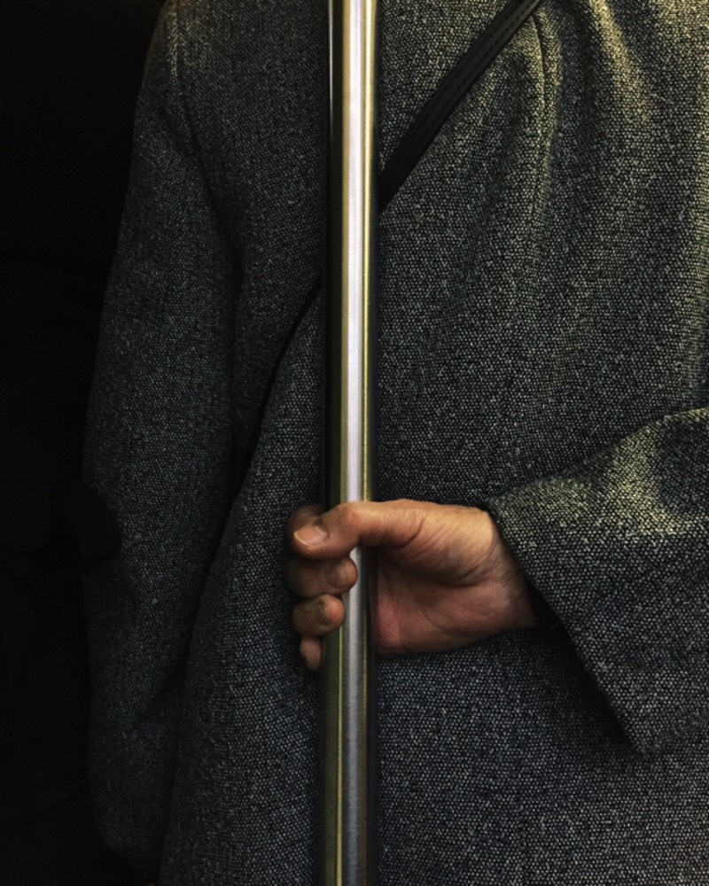 Foi no Tumblr que ele encontrou um sucesso inesperado. Lá, a fotografia de Tomasz Margol atingiu um público enorme e seu blog acabou sendo escolhido como um dos mais interessantes da plataforma pela equipe do Tumblr. Um título que não é todo mundo que pode dizer que tem já que são mais de 300 milhões de blog por lá. Ser escolhido assim não é algo muito simples e ajudou muito na distribuição do seu trabalho. 