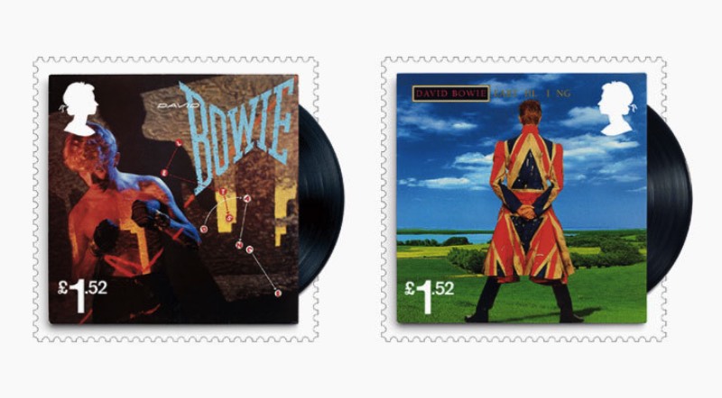 Não sei se, durante seus anos de vida, alguém imaginou que chegariam existir selos do David Bowie mostrando algumas de suas fases mais famosas. Se você não conseguiu imaginar isso, saiba que o Royal Mail Britânico colocou isso em prática e, a partir de 14 de março de 2017, você pode adquiri-los e aprimorar sua coleção de memorabília de um dos maiores astros da música mundial.