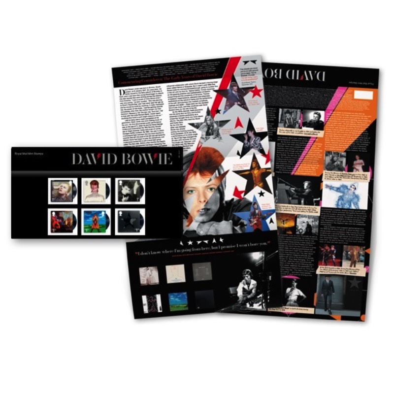 Não sei se, durante seus anos de vida, alguém imaginou que chegariam existir selos do David Bowie mostrando algumas de suas fases mais famosas. Se você não conseguiu imaginar isso, saiba que o Royal Mail Britânico colocou isso em prática e, a partir de 14 de março de 2017, você pode adquiri-los e aprimorar sua coleção de memorabília de um dos maiores astros da música mundial.