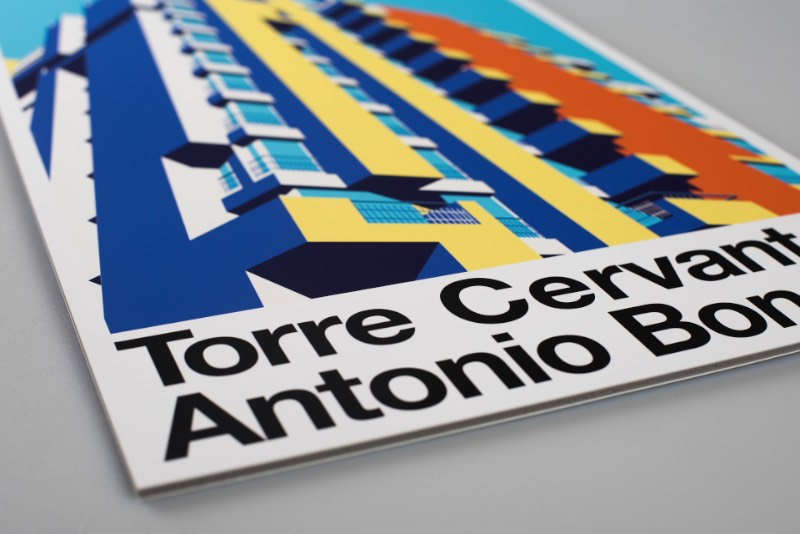 Antonio Bonet foi um dos mais famosos arquitetos da Catalunha, região da Espanha. Autor de um vasto portfólio de projetos, ele expandiu a arquitetura além da Espanha, em direção a América Latina, onde muitos dos seus trabalhos continuam desconhecidos do grande público. O pessoal do The 21 Night resolveu selecionar seis desses projetos do racionalismo arquitetônico catalão e modernizar seu legado através de coloridas ilustrações. Foi assim que surgiu esse diálogo entre a arquitetura e o design gráfico, entre o concreto e o papel. Um tributo ilustrado a tudo que Antonio Bonet criou. Esse projeto recebeu o nome de Bonet e acabou sendo selecionado para o Laus Award 2017 e foi premiado com o ouro na categoria de estudantes. As ilustrações foram feitas com a finalidade de reconhecer a importância de Antonio Bonet no século que passou e usar da tipografia, das ilustrações e das cores para criar um visual único e mais do que reconhecível. Além disso, Bonet ainda foi selecionado para a publicação basca Selected 17 na categoria de ilustrações. O livro vai ser publicado em Outubro de 2017 e quero ver como que ele vai ser. Para saber mais sobre o projeto e sobre o pessoal do The 21 Night, você só precisa clicar no link abaixo. 