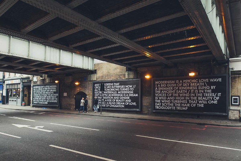 Robert Montgomery segue uma tradição de uso de arte conceitual com texto para criar uma voz quase poética para contar suas histórias para o mundo. E o artista faz isso através de poemas em posters, peças feitas de luz e neon, poemas de foco, aquarelas e muitas outras peças. Seu trabalho anda conquistando vários olhares desde que começou a explorar essa estética em 2004. Chegando assim a fazer várias exposições na Europa e na Ásia, incluindo ai uma enorme instalação de luzes em Berlim. 