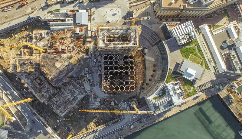 O designer Thomas Heatherwick criou o maior museu de arte da África do Sul ao adaptar uma construção que era usada anteriormente para armazenar grãos no Zeitz Museum of Contemporary Art Africa. Conhecido também pela sigla Zeitz MOCAA, esse museu foi descrito pelo designer como sua construção mais tubular. E, pelas imagens que você pode ver logo abaixo, essa afirmação faz muito sentido.