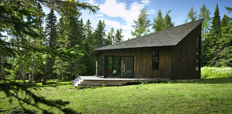 The Sisters é um projeto criado pelo escritório de arquitetura Anik Peloquin para adicionar uma extensão a um chalé perto de um lago canadense, na cidade de La Malbaie. O chalé original foi usado por mais de três décadas como um local para ajudar em caça. Mas acabou se tornando uma casa de verão depois que foi adquirida pelos novos proprietários.