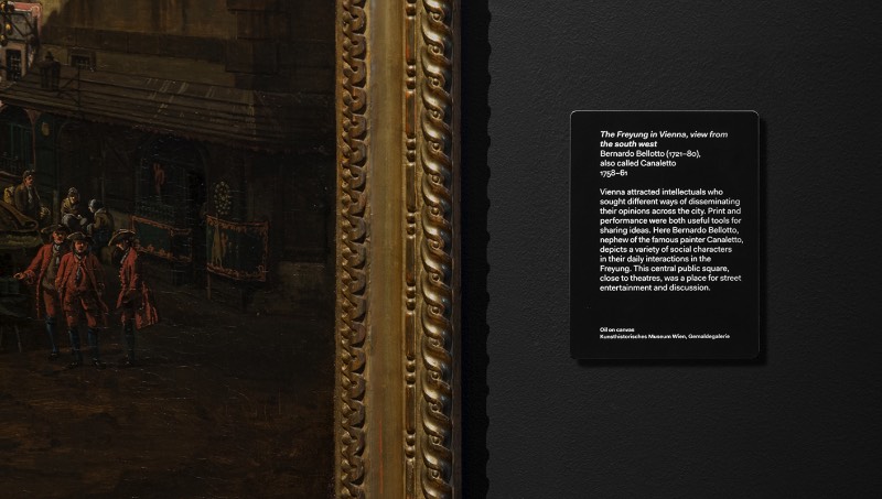 Como parte da equipe de criação liderada pelo pessoal do Curious Space, a agência Socio Design foi convidada para trabalhar nos elementos gráficos da exposição Opera: Passion, Power and Politics na Galeria Sainsbury. 