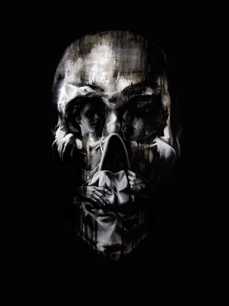 Tom French é um artista britânico famoso pelo poder visual e pela estética monocromática de suas pinturas que parecem tentar se conectar com nosso subconsciente. Digo isso porque as pinturas desse artista parecem querer fazer um discurso visual com o Dualismo, a corrente filosófica que afirma que a mente e o cérebro não são a mesma coisa. Essa filosofia enxerga o cérebro como o local do intelecto e a mente como o local da consciência. 