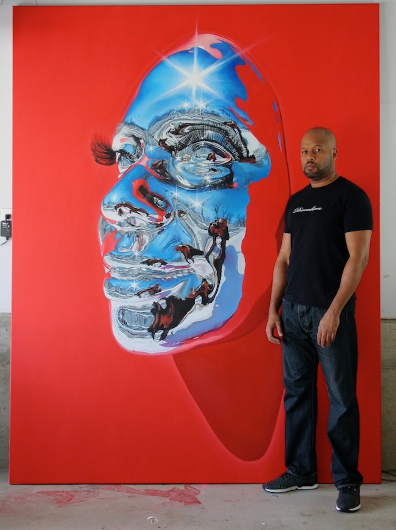 A arte de Kip Omolade é extremamente pessoal e a forma com a qual ele usa de cores nas suas peças é relacionada ao seu passado, quando fazia graffiti pelas ruas de Nova Iorque. O visual de ficção científica remete a seu interesse em revistas em quadrinhos e a época em que trabalhou como estagiário na Marvel Comics. Ou seja, tudo que você pode ver na sua arte, reflete um pouco de quem ele é. 