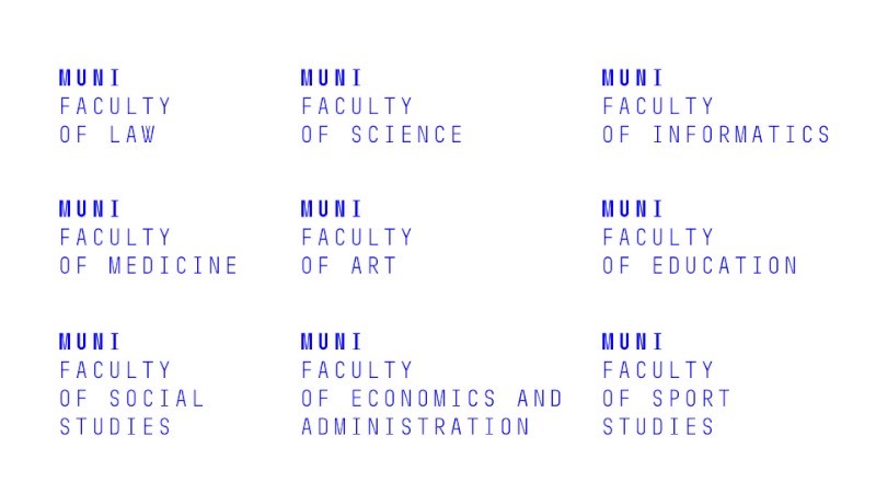 De acordo com o reitor da Masaryk University, Praga é conhecida como a cidade do Gótico, Olomouc é a cidade do Barroco e Brno é a cidade do Funcionalismo. Foi por isso que o briefing que a universidade deu para o Studio Najbrt era voltado para uma busca pela beleza na simplicidade e na funcionalidade. Além disso, o conceito que a universidade queria passar era de um local confiante, moderno e atrativo. Com todos esses conceitos em mente, uma nova identidade visual precisava ser criada.