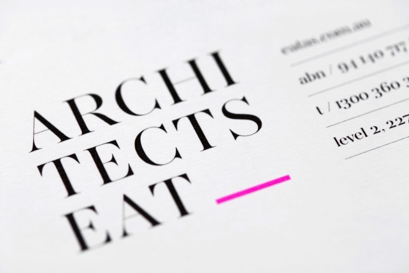 Architects EAT é o nome de um escritório de arquitetura baseado em Melbourne, na Austrália. Eles acreditam que seu processo de trabalho e seus atributos devem ser sempre feitos de forma direta. Sendo isso no design, na metodologia e no relacionamento entre o cliente e o arquiteto. Colocando isso em prática, simplicidade e funcionalidade devem ser feitos de forma amigável ao usuário e simples.