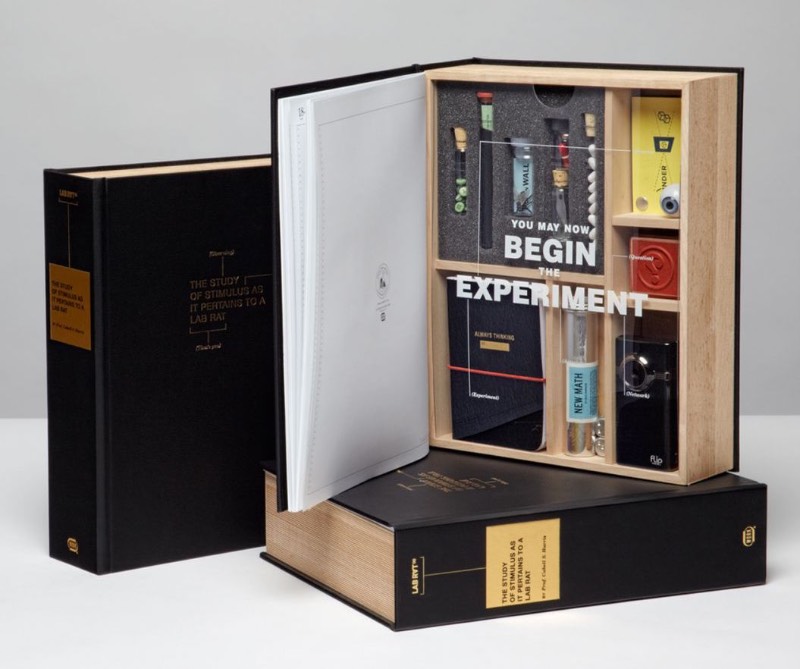 Eles são artistas, designers e contadores de histórias. Eles entendem como empresas podem usar de sua personalidade para contar sua história com originalidade, honestidade e integridade. Eles combinam uma linguagem visual forte e soluções de design informadas, que além de transformar a cultura, podem impactar os negócios. É isso que o pessoal da Werner Design Werks faz.