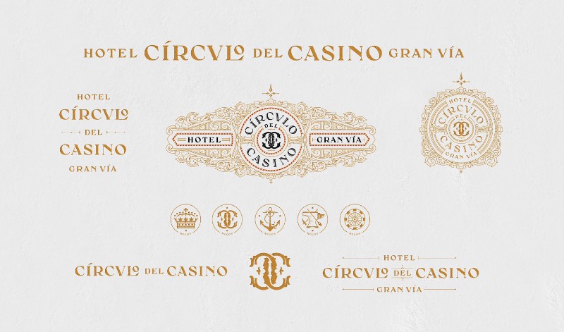 Fiquei surpreso com o uso de formas geométricas que o pessoal da Noho Comunicacion acabou utilizando para a criação da identidade visual do Hotel Circulo del Casino Gran Vía, na capital espanhola. O trabalho de branding que você pode ver aqui foi criado de forma modular, com padrões visuais que lembram alguns elementos do mundo de jogos e de casinos. 