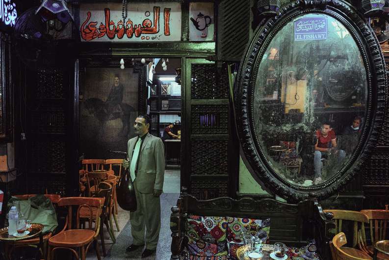 Neste projeto, o objetivo de Jonathan Jasberg é o de levar o espectador a uma viagem além das típicas fotos de cartão postal das pirâmides e da esfinge e ao coração do Cairo. Através da sua fotografia, ele espera capturar a complexidade e a riqueza desta cidade diversificada e a vida de seu povo. 