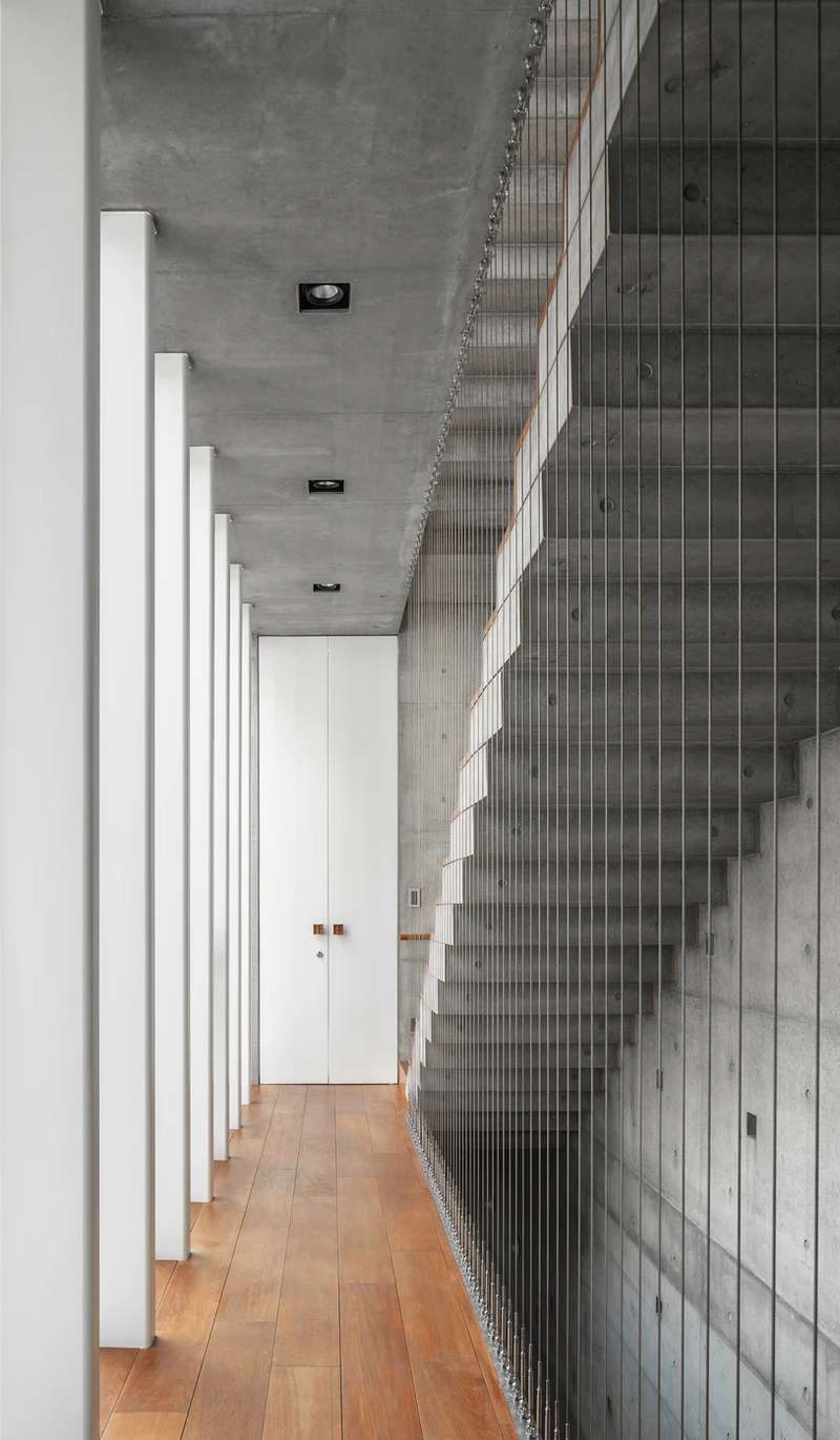 No coração de Taiwan, uma nova e impressionante joia arquitetônica foi revelada para o público: a Star House do Atelier Gracia. Essa impressionante estrutura é uma prova do poder do design contemporâneo de combinar função e forma e fazer isso enquanto tira o fôlego de quem vê o trabalho final.