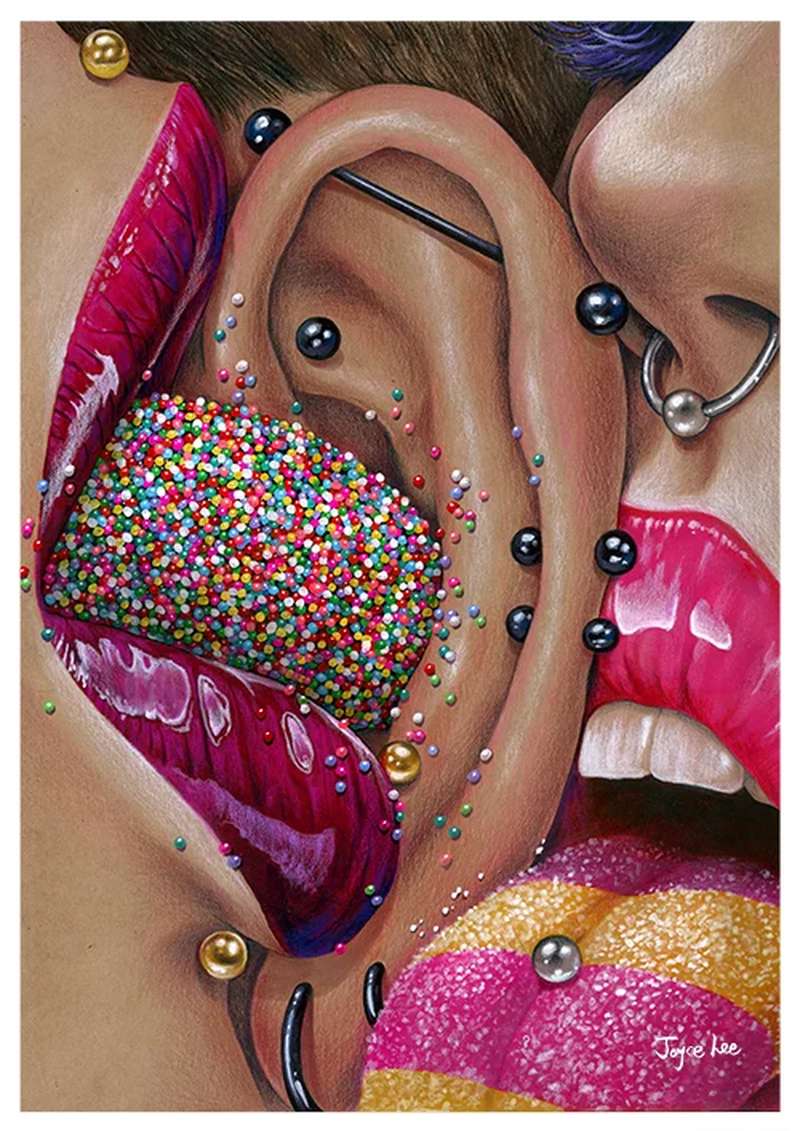 As pinturas de Joyce Lee estão cheias de insinuações visuais e justapõem objetos do dia a dia com o extraordinário. A sua arte explora o sexo, o desejo e o proibido, usando predominantemente aquarela e lápis para criar imagens que são, ao mesmo tempo, excitantes e desconfortáveis.