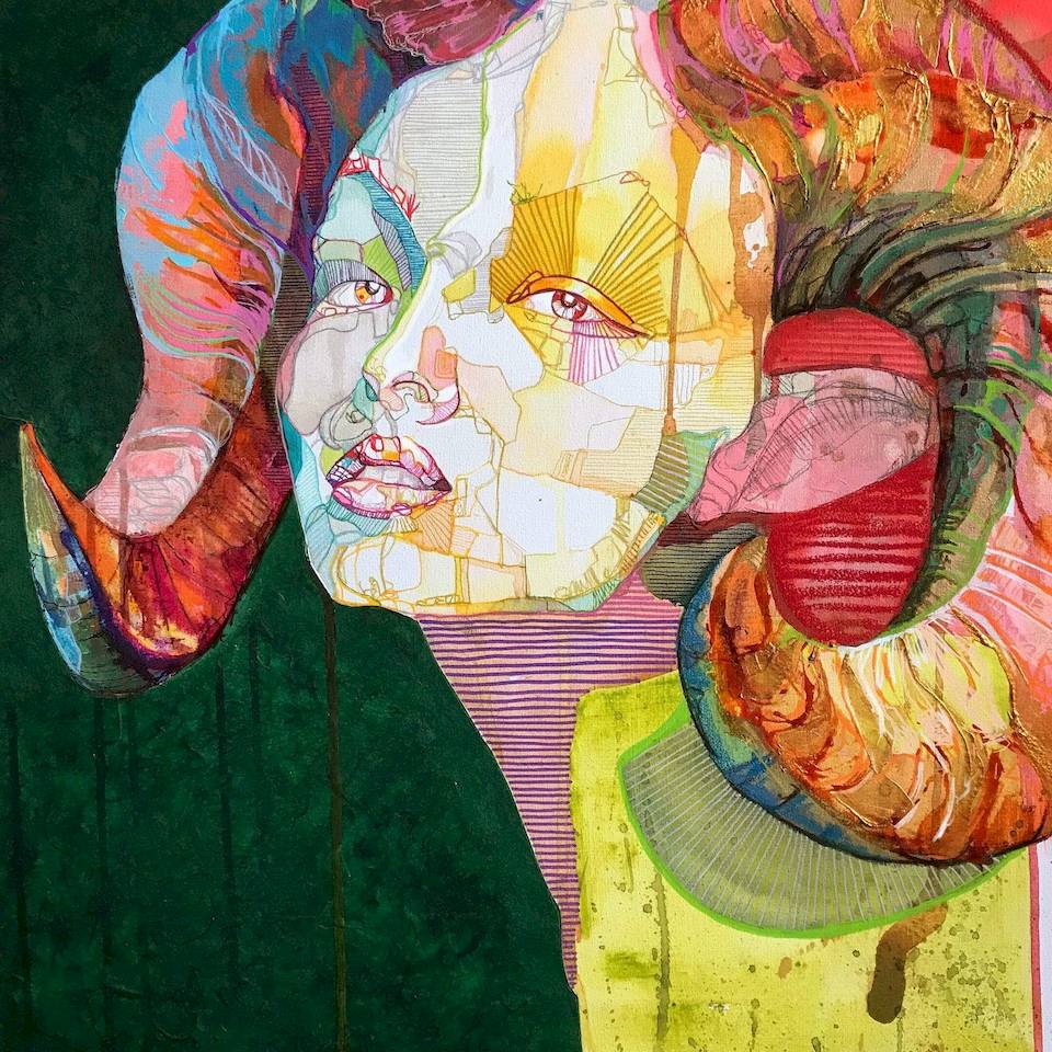 As imagens que você vai ver abaixo são de Karmen Kraft, uma artista peruana-alemã radicada em Berlim desde 2010, que tem incansavelmente ampliado os limites das artes visuais. A trajetória artística de Karmen Kraft é uma tapeçaria vibrante, que tem influências da sua formação e uma grande paixão por diversas formas de expressão.