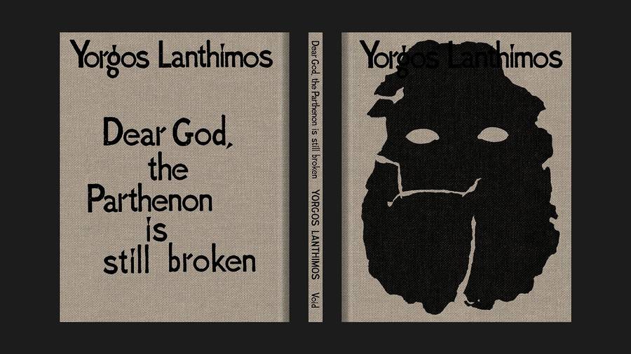 O renomado cineasta grego Yorgos Lanthimos, conhecido por seus filmes visualmente impressionantes e muitas vezes perturbadores, embarcou na fotografia com o seu último livro, chamado "Dear God, the Parthenon is still broken". Esta belíssima coleção de imagens oferece um vislumbre nos bastidores do último filme de Yorgos Lanthimos, “Poor Things”.