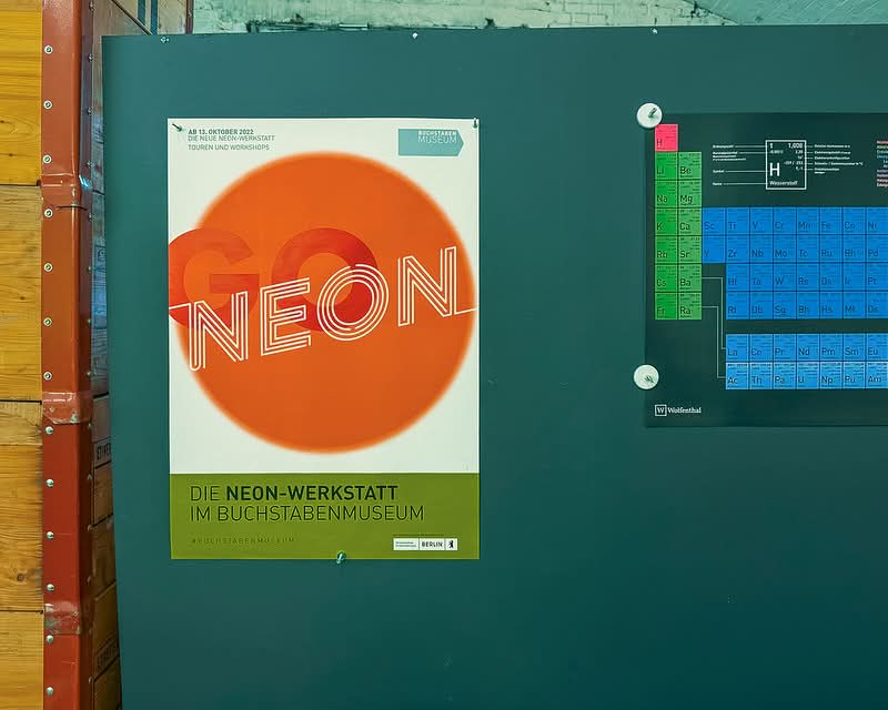 Berlim é mundialmente conhecida por sua arte, museus e uma história palpável por todas as ruas por onde você passa. No entanto, por duas décadas, uma instituição célebre capturou o passado da cidade de uma forma única: o Berlin Buchstabenmuseum—também conhecido como o Museu das Letras.