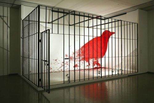 Ran Hwang é um artista coreano que cria instalações intricadas e poéticas usando materiais inusitados e de uso no dia a dia. Nas imagens desse post, você pode ver alguns de seus trabalhos utilizando botões.