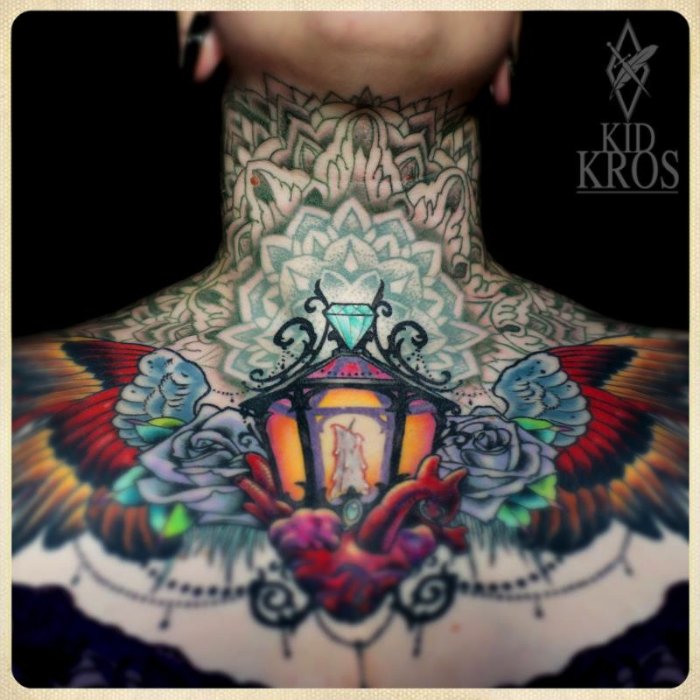 Kid-Kros é um tatuador croata com um portfolio de tatuagens bem único em estilo e cores. Sua atenção para detalhes é fora do comum e o seu estilo de ilustrações está entre meus favoritos. Dêem uma olhada nas imagens abaixo e pronto.